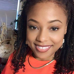 Meet your Posher, Kelli